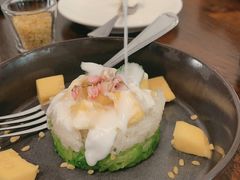 -Chom Cafe and Restaurant