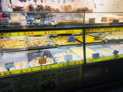 面包甜点陈列柜-津嘉蛋糕坊(西华路店)