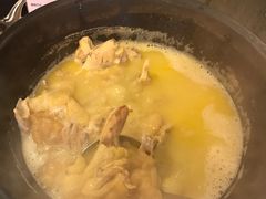 -鲜入围煮花胶鸡海鲜火锅