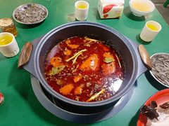 -巷子里头麻辣烫火锅串串(温江店)