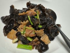 -忆江南·临江鱼馆