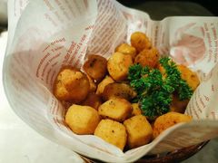 很脆的松露豆腐-新白鹿餐厅(金鹰新街口店)