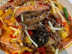 -肖四女乐山跷脚牛肉(世博源店)