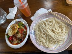 -歹歹的加个面过油肉拌面