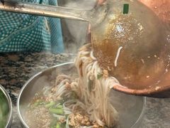 -正宗杨记普洱酸醋米线(总店)