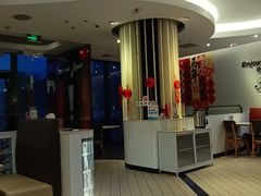 -必胜客(绿地新都会店)