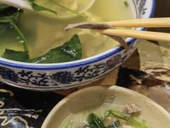 -琥珀老六龙虾(四里河店)