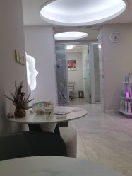 -咪咪专业脱毛连锁机构