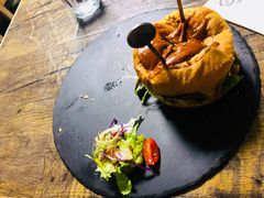 -HIGH FIVE哈福手工汉堡(桂林路店)