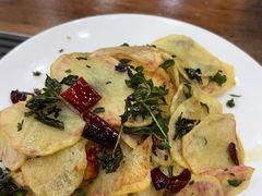 -三锅莊·牦牛肉火锅·香格里拉特色藏餐宴请餐厅(昆明创始店)