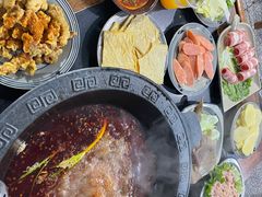 -重庆故事姊妹老火锅(财经学院店)