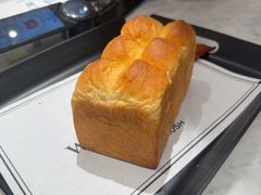 -HOT CRUSH趁热集合·现烤面包(上海环球港店)