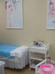 -痘院士专业祛痘皮肤管理