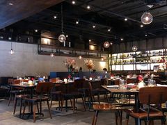 大堂-Carbon莫卡哆·意大利复古集市餐厅(杭州大厦店)