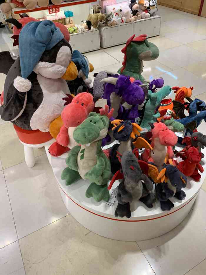 nici(久光百货店"nici在久光6层,都是小朋友的衣服,玩.