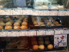 -白玉兰食品(汇联商厦店)