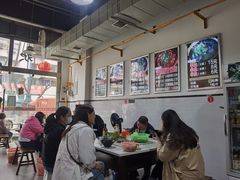 大堂-小倪羊肉米线馆