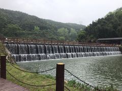 -梅岭月亮湾山体公园