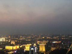 -黄金时代游泳健身云畔会所(绿地中心双子塔店)