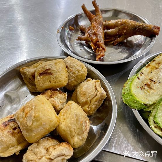 陆记建水鸡脚王(福星路店)