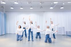 -深舞形体民族舞蹈工作室