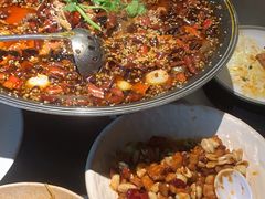 -麻六记(凤凰汇店)