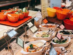 沙拉-咖啡苑自助餐厅·中国大饭店