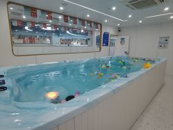 -月儿湾儿童游泳成长中心