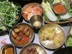 -草家酱蟹炭火烤肉店(珲春南路一店)