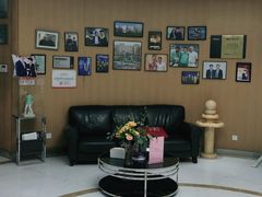 -雅悦齿科(顾村公园店)