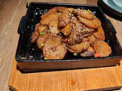 -九锅一堂酸菜鱼(万达广场店)