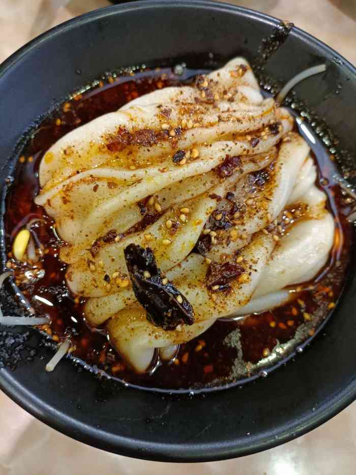 张明富热凉面皮-"一大早闻名 打车今天的面皮太让人失望了 .