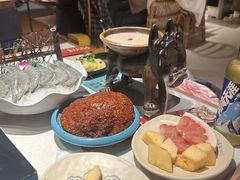 -老牌坊云南鱼豆花火锅(哈西万达店)