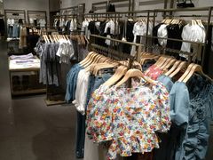 -URBAN REVIVO(佛山南海万达广场店)