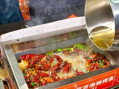 -何师烧烤Pro ·江湖川菜·小龙虾·精酿啤酒(太古里旗舰店)