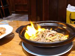 -泉畔人家·老济南经典鲁菜(大明湖店)
