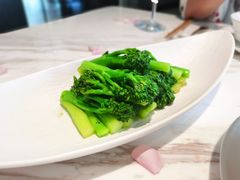 清炒西兰笋-香樟花园新粤料理(无锡万象城店)