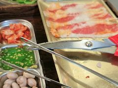 -围炉肉舍•炭烤活鳗•丹东海鲜烤肉(步行街店)