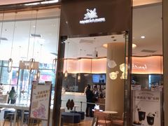 门面-奈雪的茶(青岛卓悦里INTOWN店)