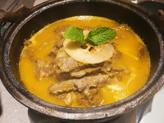 酸木瓜炖牛腩-半山腰·云南菜(侨福芳草地店)