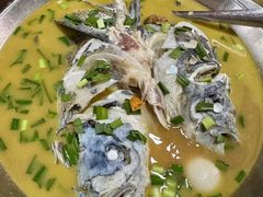 -赋石水库船头鱼红房子饭店