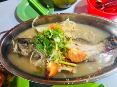 -明记烧鱼美味店