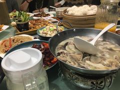 小椒香虾仁爆鸡球-陈傻子餐厅(世纪都会店)