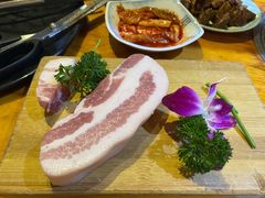 厚切五花肉-唯成•韩国炭火烤肉 유성고기