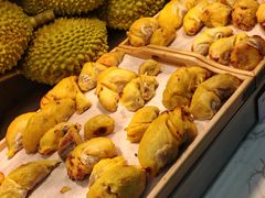 -川骄海鲜自助(王府井奥莱UP TOWN店原世界之花店)