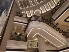 -浅深(世茂滨江精品店)