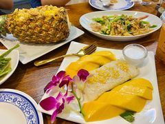 -Dang restaurant (patong phuket)