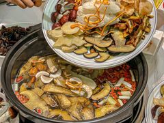 -一朵菌·野生菌探索家火锅(南亚店)