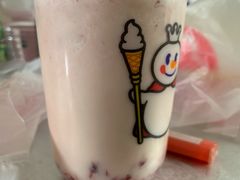 草莓摇摇奶昔-蜜雪冰城(康乐街店)
