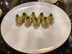 鱼子酱石榴包-甄御•海鲜新青岛菜(麦岛店)